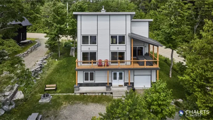 Chalet avec spa et vue sur la montagne en Chaudière-Appalaches